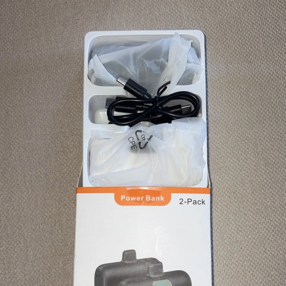 Black and white iPhone Power Bank 2-Pack